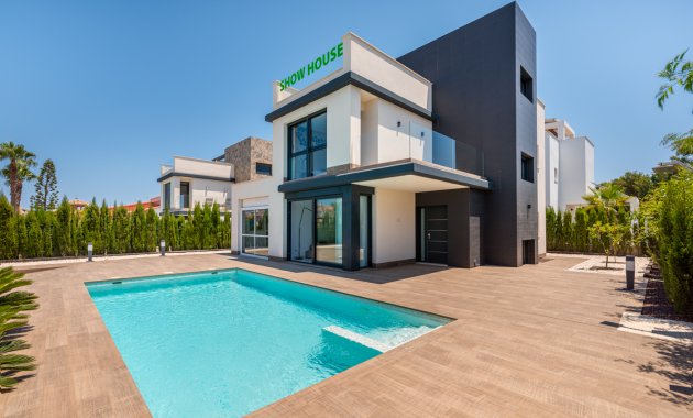 New Build - Detached House / Villa -
Playa Paraiso