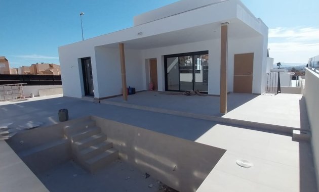 Obra nueva - Independiente / Villa -
Fortuna