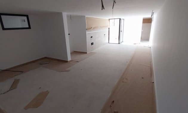 Obra nueva - Independiente / Villa -
Fortuna