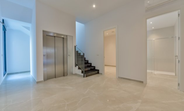 Obra nueva - Villa -
Finestrat