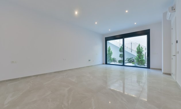 Obra nueva - Villa -
Finestrat