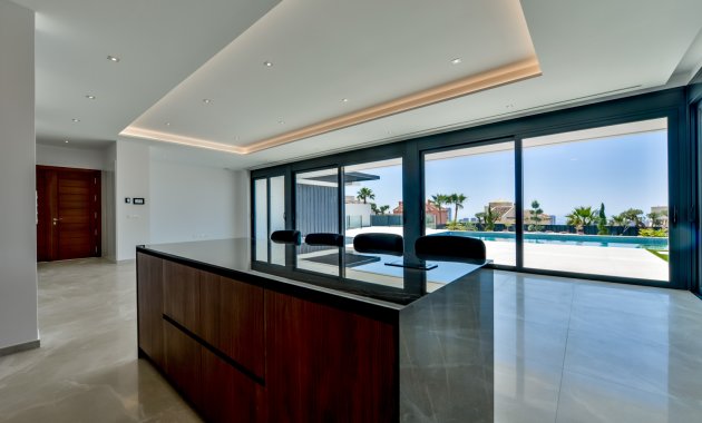 Obra nueva - Villa -
Finestrat