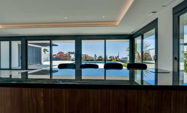Obra nueva - Villa -
Finestrat
