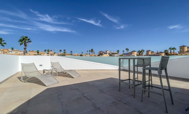 Neue Gebäude - Freistehend / Villa -
Orihuela Costa
