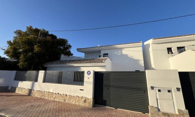 Neue Gebäude - Freistehend / Villa -
San Pedro del Pinatar - San Pedro Del Pinatar