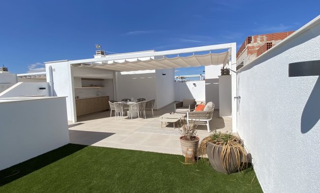 Neue Gebäude - low-bungalow -
Pilar de la Horadada
