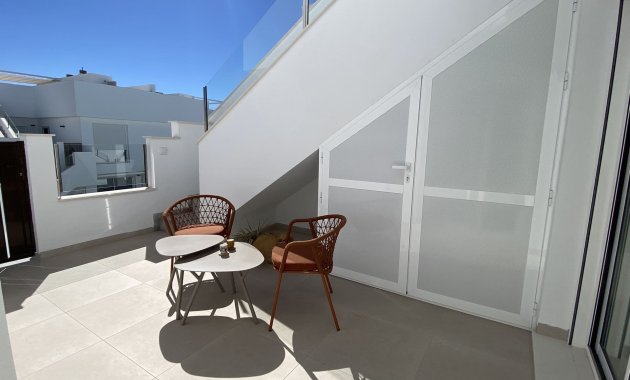 Neue Gebäude - high-bungalow -
Pilar de la Horadada