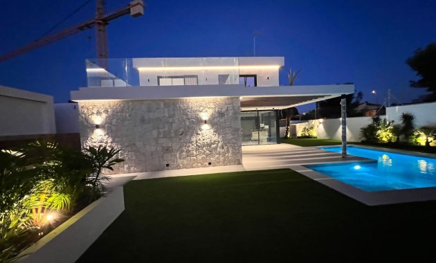 Obra nueva - Independiente / Villa -
Orihuela Costa