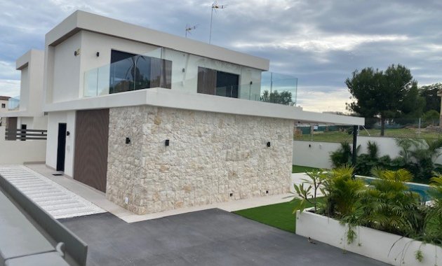 Obra nueva - Independiente / Villa -
Orihuela Costa