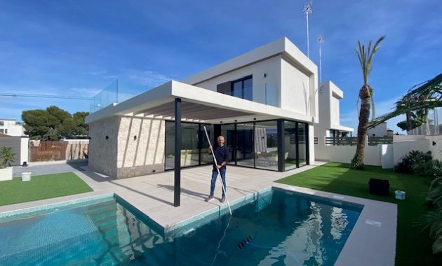Obra nueva - Independiente / Villa -
Orihuela Costa