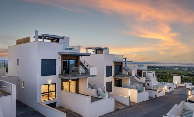 Nieuwbouw Woningen - high-bungalow -
San Miguel de Salinas
