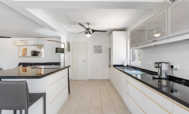 Herverkoop - Landhuis -
Catral