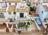 Herverkoop - Geschakelde Villa -
Lomas de Cabo Roig - Orihuela Costa