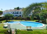 Herverkoop - Rijwoning -
Torrevieja - Lago Jardin