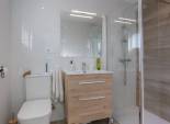 Herverkoop - Rijwoning -
Torrevieja - Urbanización San Luis