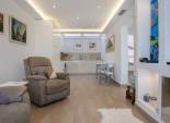 Herverkoop - Rijwoning -
Torrevieja - Urbanización San Luis
