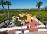 Resale - Finca   -
Orihuela