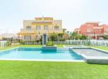 Neue Gebäude - Hochbungalow -
Torrevieja