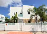 Herverkoop - Vrijstaande woning / Villa -
Los Montesinos - La Herrada
