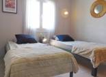 Herverkoop - Geschakelde Villa -
Torrevieja - San Luis