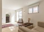 Resale - Semi - Detached Villa -
Punta Prima