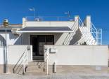 Herverkoop - Rijwoning -
Torrevieja - Urbanización San Luis