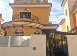 Resale - Detached House / Villa -
Los Montesinos - La Herrada