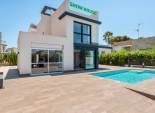 Neue Gebäude - Freistehend / Villa -
Playa Paraiso