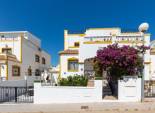 Herverkoop - Geschakelde Villa -
Orihuela - Vistabella Golf
