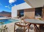 Obra nueva - Villa -
Pinoso - Lel