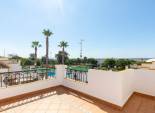 Herverkoop - Geschakelde Villa -
Orihuela - Vistabella Golf