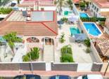 Resale - Semi - Detached Villa -
Punta Prima