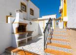 Herverkoop - Geschakelde Villa -
Orihuela - Vistabella Golf