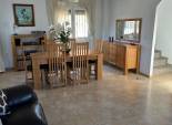 Wiederverkauf - Freistehend / Villa -
Daya Nueva